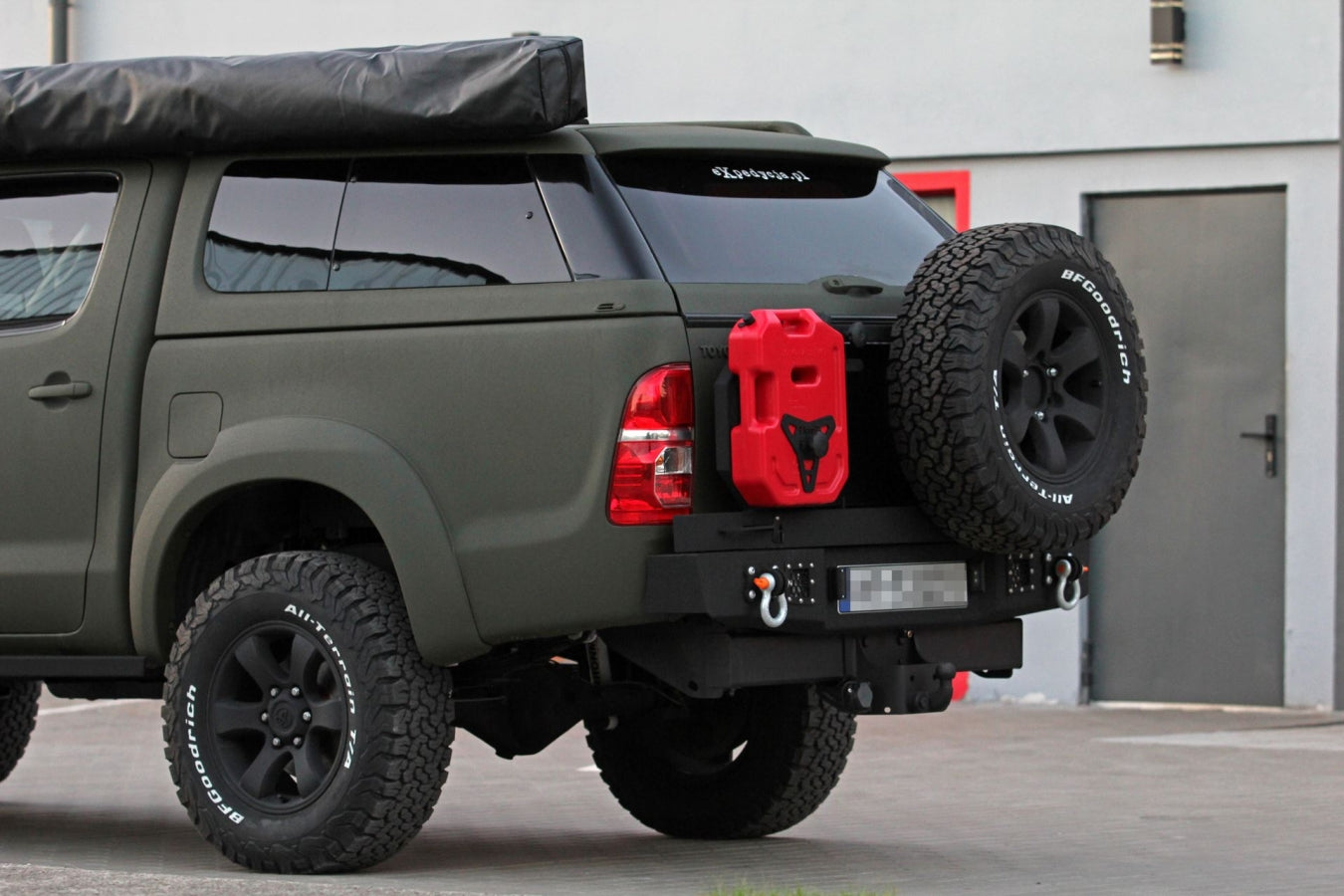 Spare Tire Carrier for MorE 4x4 Pick Up Bumpers