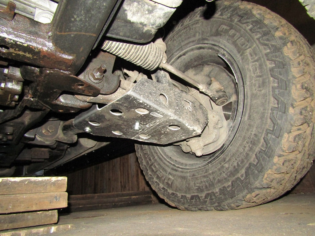 Aluminium-Querlenkerschutz (vorne) – Land Rover Discovery 3 & 4