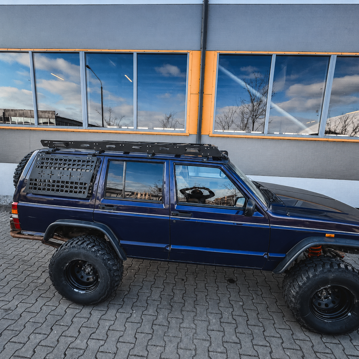 Low-Profile Roof Rack for Jeep Cherokee XJ
