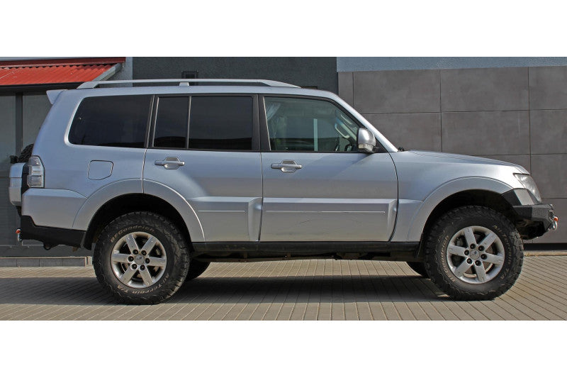 Steel Rear Bumper Mitsubishi Pajero 4 V80 long